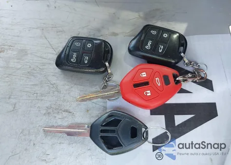 2011 Mitsubishi Endeavor z USA, uszkodzony, nr VIN 4A4JN2AS2BE035154